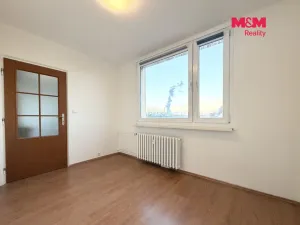 Prodej bytu 3+1, Hostomice, Školní náměstí, 63 m2