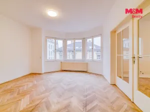 Prodej bytu 4+1, Cheb, Májová, 121 m2