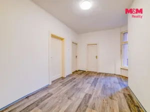 Prodej bytu 4+1, Cheb, Májová, 121 m2