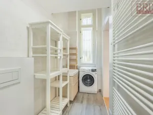 Pronájem bytu 2+1, Praha, Štefánikova, 61 m2