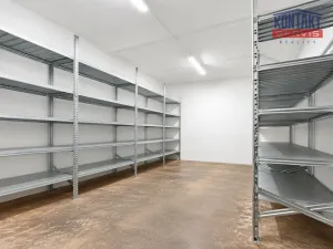 Pronájem obchodního prostoru, České Budějovice, Lannova tř., 212 m2