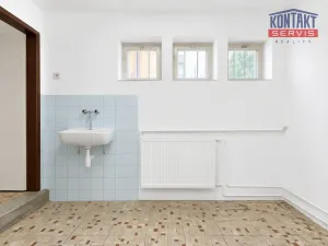 Pronájem obchodního prostoru, České Budějovice, Lannova tř., 212 m2
