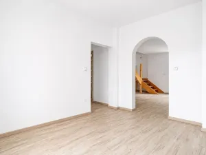 Prodej rodinného domu, Rybitví, 175 m2