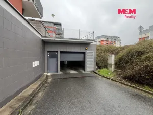 Pronájem garážového stání, Zlín, Zelinova, 14 m2