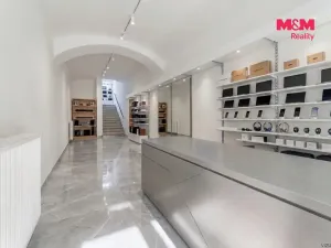 Prodej obchodního prostoru, Bruntál, nám. Míru, 550 m2