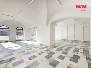 Prodej obchodního prostoru, Bruntál, nám. Míru, 550 m2