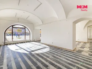Prodej obchodního prostoru, Bruntál, nám. Míru, 550 m2