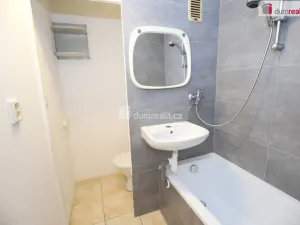 Prodej bytu 2+kk, Karlovy Vary - Drahovice, Vítězná, 41 m2