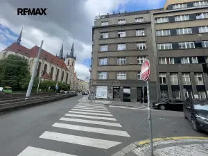 Pronájem bytu 2+kk, Praha - Holešovice, Farského, 51 m2
