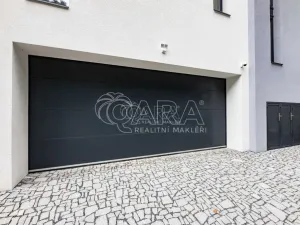 Pronájem bytu 4+kk, Praha - Hloubětín, Mandloňová, 174 m2