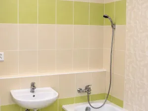 Prodej bytu 2+kk, Pardubice - Polabiny, Bělehradská, 67 m2