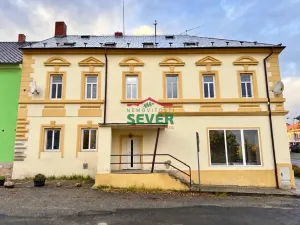 Pronájem obchodního prostoru, Lom, nám. Republiky, 330 m2