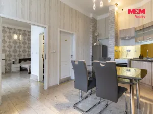 Prodej činžovního domu, Karlovy Vary, nábřeží Jana Palacha, 340 m2