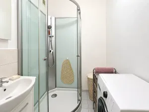 Pronájem bytu 2+1, Karlovy Vary, Šumavská, 58 m2