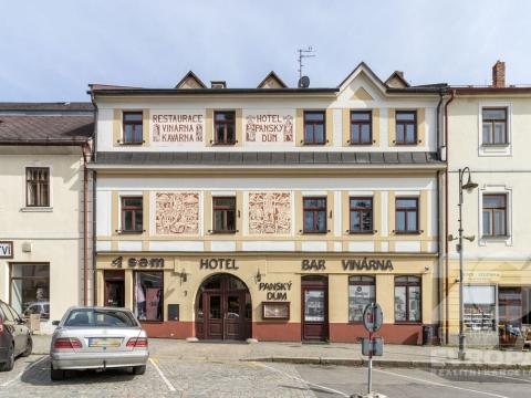 Prodej ubytování, Nové Město na Moravě, Vratislavovo náměstí, 1100 m2