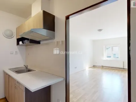 Pronájem bytu 1+1, Opava - Komárov, Podvihovská, 37 m2