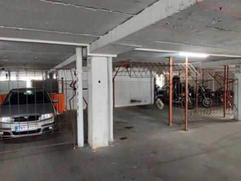 Pronájem garáže, Praha - Střížkov, Lovosická, 15 m2