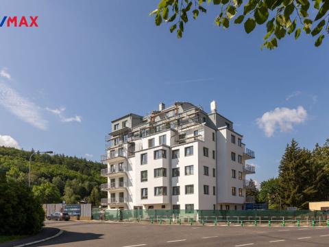 Prodej bytu 2+kk, Karlovy Vary, Šumavská, 50 m2