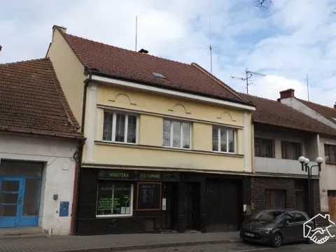 Prodej rodinného domu, Černá Hora, nám. Míru, 295 m2