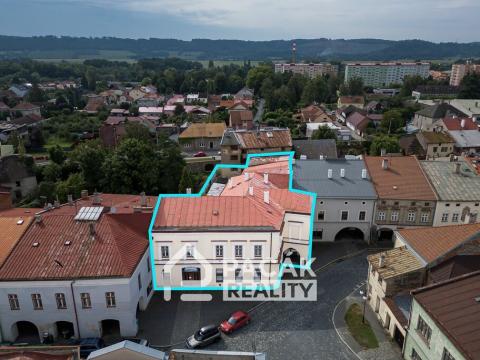 Prodej komerční nemovitosti, Lipník nad Bečvou, 28. října, 1050 m2