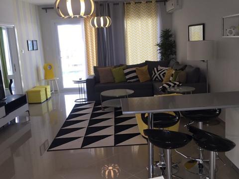 Prodej bytu 2+kk, Trikomo (Τρίκωμο), Kypr, 68 m2
