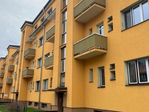 Prodej bytu 2+1, Vsetín, Na Kamencoch, 50 m2