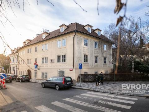 Prodej bytu 4+kk, Praha - Malá Strana, Valdštejnská, 125 m2