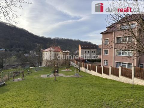 Pronájem bytu 2+1, Ústí nad Labem - Střekov, Ke Hradu, 57 m2