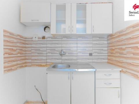 Prodej bytu 1+kk, Úpice, Spojenců, 30 m2