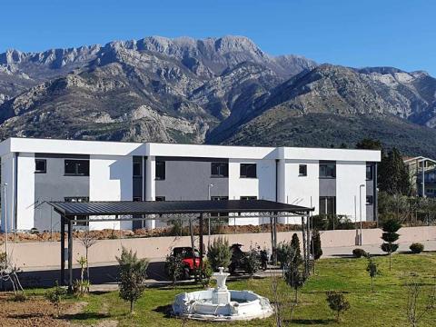 Prodej rodinného domu, Čeluga (Челуга), Černá Hora, 459 m2