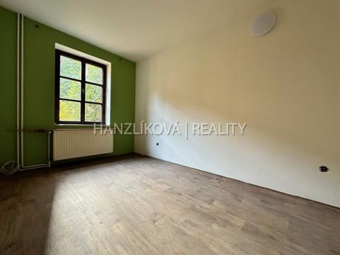 Pronájem bytu 2+1, České Budějovice - České Budějovice 1, Krajinská, 35 m2