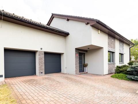 Pronájem bytu 6+kk a větší, Čelákovice - Sedlčánky, Matěje Koštíře, 310 m2