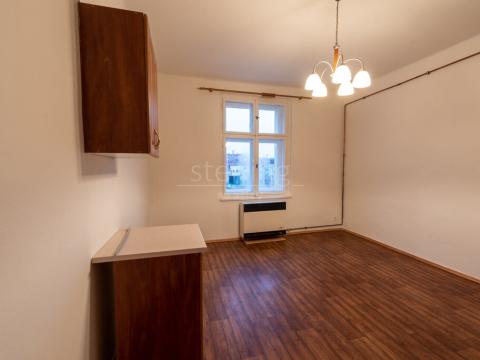 Pronájem bytu 1+1, Praha - Nusle, Na Fidlovačce, 37 m2