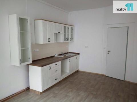 Pronájem bytu 2+1, Poděbrady - Poděbrady III, Riegrovo náměstí, 95 m2