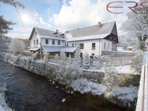 Prodej rodinného domu, Dolní Lánov, 900 m2