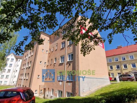 Prodej bytu 1+kk, Trutnov - Horní Předměstí, Žižkova, 32 m2