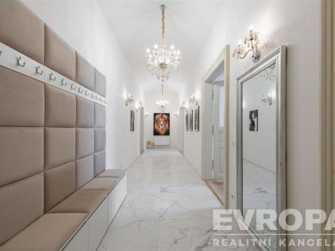 Prodej bytu 3+kk, Praha - Nové Město, Pod Slovany, 100 m2