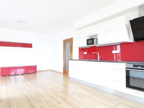 Pronájem bytu 3+kk, Praha - Štěrboholy, Dragounská, 70 m2