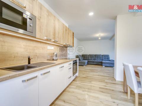 Prodej bytu 3+kk, Nekvasovy, 76 m2