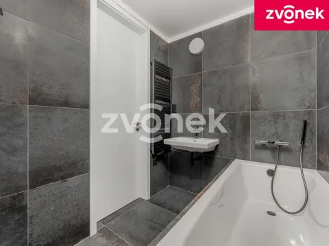 Pronájem bytu 3+kk, Zlín, Nad Stráněmi, 143 m2