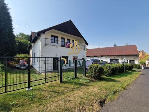 Prodej obchodního prostoru, Ústí nad Labem, Hospodářská, 457 m2