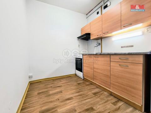 Pronájem bytu 2+kk, Kladno - Kročehlavy, Děčínská, 40 m2