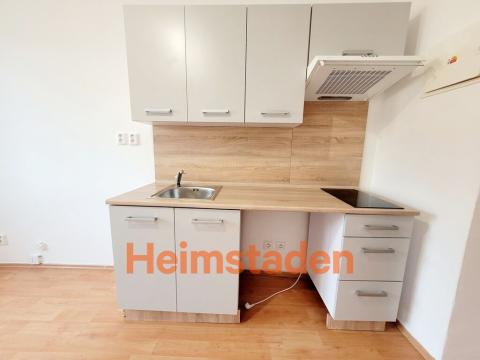 Pronájem bytu 1+kk, Havířov - Město, Hlavní třída, 21 m2