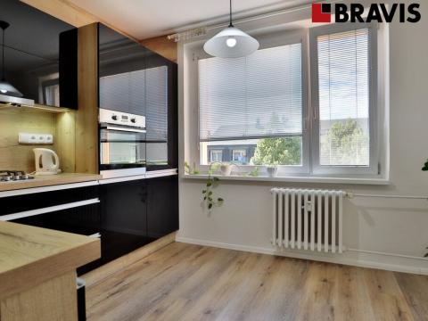 Pronájem bytu 1+1, Rosice, Kaštanová, 44 m2