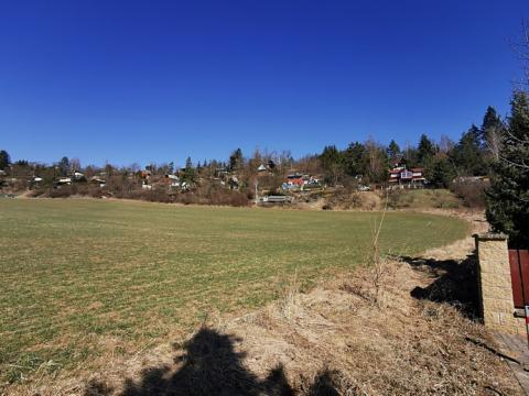 Prodej pole, Březina, 1200 m2