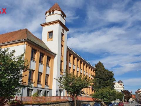 Pronájem restaurace, Pelhřimov, Křemešnická, 116 m2