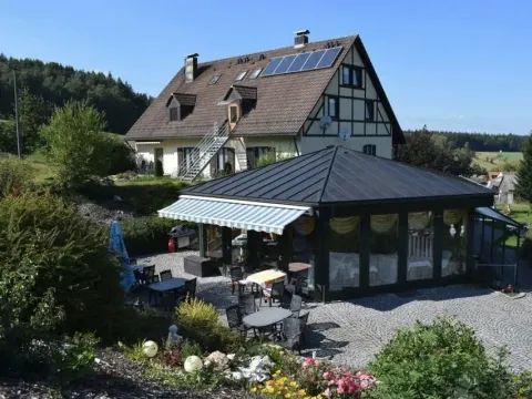 Prodej rodinného domu, Neualbenreuth,Německo, 2136 m2