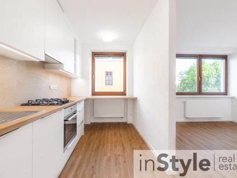 Pronájem bytu 1+kk, Uherské Hradiště, Nádražní, 32 m2