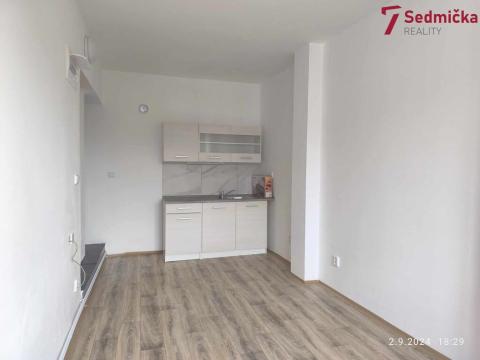 Pronájem bytu 1+kk, Žďár nad Sázavou - Žďár nad Sázavou 1, Smetanova, 22 m2