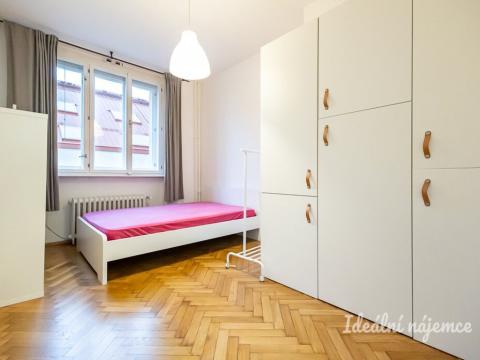 Pronájem bytu 1+kk, Praha - Vinohrady, Sobotecká, 18 m2